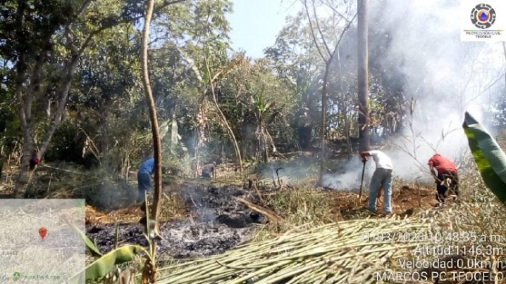 Elementos de Protección Civil de Teocelo, Ver., acudieron en apoyo para el control de un incendio en Cabecera Municipal. Se hicieron trabajos para sofocar la quema y evitar la propagación de la misma. Se emitieron recomendaciones a propietarios para  extremar precauciones en el manejo de fogatas y quema controlada. 