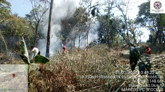 Elementos de Protección Civil de Teocelo, Ver., acudieron en apoyo para el control de un incendio en Cabecera Municipal. Se hicieron trabajos para sofocar la quema y evitar la propagación de la misma. Se emitieron recomendaciones a propietarios para  extremar precauciones en el manejo de fogatas y quema controlada. 