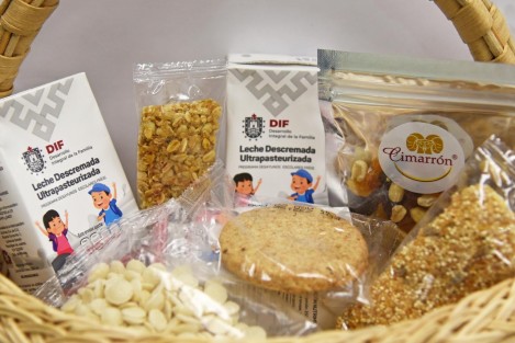Debido a la contingencia por coronavirus, el Sistema para el Desarrollo Integral de la Familia (DIF) y el Sistema Nacional para el Desarrollo Integral de la Familia (SNDIF), distribuirán insumos alimentarios del programa <em>Desayunos Escolares</em>, que se encuentran en resguardo de los 212 DIF municipales del estado.  