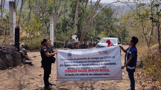 Personal de Protección Civil y Seguridad Pública de Teocelo recorren espacios públicos y de esparcimiento en Monte Blanco y Llano Grande, exhortando a ciudadanos y visitantes para que acaten las medidas preventivas ante la Contingencia por Coronavirus.