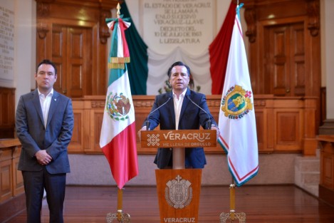 El Gobernador de Veracruz, Cuitláhuac García Jiménez, informó que en coincidencia con los gobernadores de Chiapas, Tabasco, Puebla y la Jefa de Gobierno de la Ciudad De México, el Gobierno de Veracruz expresa su respaldo al pacto fiscal como está actualmente y con ello fortalece la unidad en torno a la estrategia del Gobierno Federal ante el evento epidemiológico que atravesamos. 