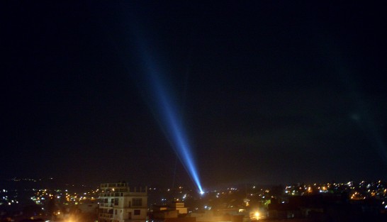 Afiliados al Sindicato Único de Sonideros del Estado de Veracruz iluminaron el cielo en algunos puntos de la ciudad de Xalapa para recordar que al igual que muchos  ciudadanos ellos están pasando por momentos difíciles por la pandemia que se vive en todo el mundo.
