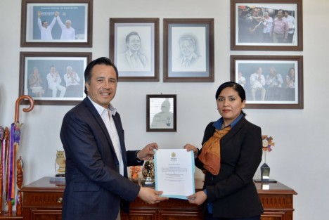 Rigoberto Suarez
	
Archivos adjuntos14:23 (hace 2 horas)
	
para mí, beto
El día de hoy he aceptado la renuncia de la Secretaria de Trabajo, Previsión Social y Productividad, Lic. Guadalupe Argüelles Lozano, por asuntos del ámbito personal que requieren su atención y de manera temporal como encargada de despacho he designado a la C. Diana Aróstegui. 
