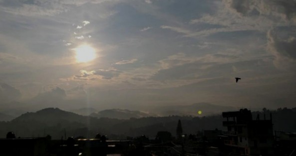 Tras la lluvia, la atmósfera limpia combinada con el sol regaló bellas estampas a los xalapeños. 