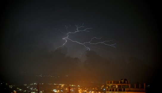 El frente frío No. 58  en Veracruz se prevé traerá chubascos aislados acompañados de actividad eléctrica y viento.