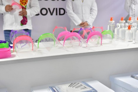 Ante la pandemia por COVID-19, los institutos tecnológicos de Tantoyuca y Pánuco se sumaron a la fabricación de 70 caretas, mil 900 cubrebocas y 22 litros de gel antibacterial para el personal de la Jurisdicción Sanitaria número I de Pánuco, el Hospital General de Tantoyuca y la Unidad de Especialidades Médicas (UNEME) de Platón Sánchez.  