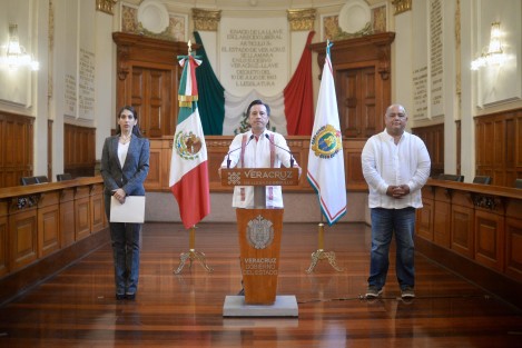 En relación con el asesinato de la periodista María Elena Ferral Hernández, el pasado 30 de marzo en Papantla, la Fiscalía General del Estado (FGE) informó que fue posible acreditar la participación de los imputados, por lo que se ejerció acción penal contra 11 de ellos, de los cuales seis han sido aprehendidos y vinculados a proceso.