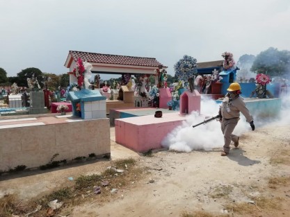 Como parte de las acciones permanentes de combate al dengue, zika y chikungunya, la Secretaría de Salud (SS) realizó nebulizaciones, jornadas de descacharrización y de control de criaderos en municipios de las jurisdicciones sanitarias V, VII, VIII y X. 