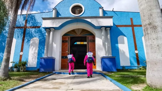 Las acciones a favor de la salud y el bienestar de la población Teocelana no se detienen, hoy 10 de mayo Día de las Madres,  el Sistema Municipal DIF Teocelo que preside Mara Chama Villa, Protección Civil y Seguridad Pública Municipal, realizaron actividades de sanitización en las Comunidades de Tejería y Loma Alta. 
