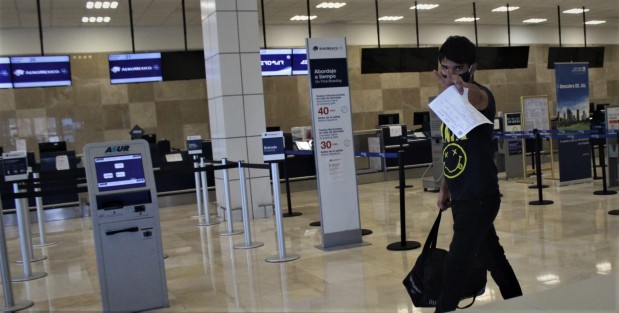 Algunas de las nuevas medidas que deben acatar los pasajeros en el Aeropuerto, adicionales a las ya establecidas. 