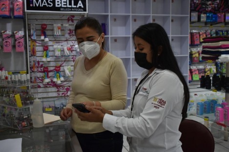 La Secretaría de Trabajo, Previsión Social y Productividad de Veracruz (STPSP), en coordinación con la dependencia Federal, instrumentó el operativo COVID-19, con el objetivo de vigilar que las empresas y negocios no esenciales estén cerrados y se garantice el cumplimiento de los derechos laborales de las y los trabajadores de Veracruz.