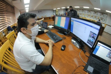 Acatando las medidas preventivas indicadas por las autoridades sanitarias, la Secretaría de Educación de Veracruz (SEV) llevó a cabo la asignación de 256 plazas definitivas, a través de una plataforma electrónica, como parte del proceso de Admisión a la Educación Básica Ciclo Escolar 2019-2020.
