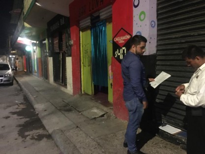 En Tlapacoyan la autoridad municipal permitirá que bares abran sus puertas, argumentando que no tienen injerencia en sus actividades ya que las realizan en propiedad privada.  Eso sí, que mantendrán sana distancia y alcohol no faltará.  
