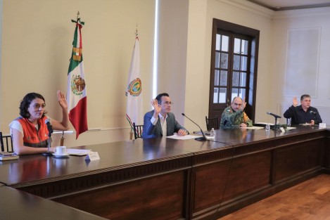 El gobernador Cuitláhuac García Jiménez presentó este día el Plan Operativo para la Temporada de Lluvias y Ciclones Tropicales 2020, con el cual será implementado un Sistema de Comando de Incidentes (SCI) que permita coordinar las fuerzas de tarea de los tres órdenes de gobierno y mitigar los efectos por fenómenos meteorológicos.  