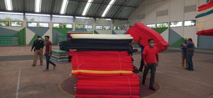 La Secretaría de Protección Civil (PC) coordina la atención inmediata al municipio de Atoyac que resultó con afectaciones en 320 viviendas de 13 colonias tras el paso de la tormenta tropical Cristóbal.