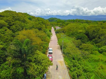 La tarde del jueves 11 de junio, se llevó a cabo la apertura del Camino a Santa Rosa, en el municipio de Teocelo, Ver.,  en su segunda etapa de construcción. 