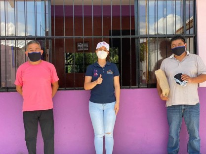 Igualmente se hizo entrega de cubrebocas para todos los taxistas del municipio de Teocelo, y así brindarle mayor seguridad y prevención tanto a los conductores como a los usuarios. 
