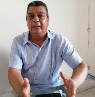 El presidente municipal interino de Actopan, Eduardo Carranza Barradas, dijo, que él sigue trabajando por el bien de sus paisanos.