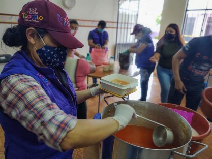 Rigoberto Suarez
	
Adjuntos25 jun. 2020 23:45 (hace 11 horas)
	
para mí, beto
El Comedor Comunitario instalado del DIF Municipal Teocelo, continúa brindando apoyo alimentario a las familias Teocelanas, gracias al trabajo conjunto ente la  Presidenta del DIF Mara Chama Villa y el H. Ayuntamiento que preside el Alcalde Mario Chama Díaz. 