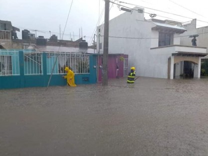 La Coordinación Nacional de Protección Civil (CNPC) emitió hoy la Declaratoria de Emergencia para los municipios de Xalapa y Tlalnelhuayocan por la ocurrencia de lluvia severa e inundación pluvial el día 24 de junio del presente año.  
