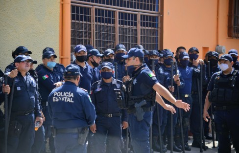 Luego del anuncio de una marcha <em>no pacífica</em> en redes sociales por supuestos propietarios de bares, una gran catidad de elementos de la SSP fueron desplegados en distintos puntos de la avenida Ávila  Camacho y otras calles del centro de la ciudad, sin embargo no hubo manifestación alguna.