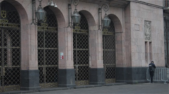 Restricción de Movilidad en el Centro de Xalapa, para que almenos ahí no se aglomeren. 
