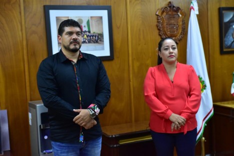 La Secretaría de Educación de Veracruz (SEV) llamó a directoras y directores de los planteles a coordinarse con la Asociación de Padres de Familia, a fin de que sus asambleas y mantenimiento de escuelas sean efectuadas a partir del regreso presencial, una vez que la autoridad de Salud determine semáforo verde para la entidad.  