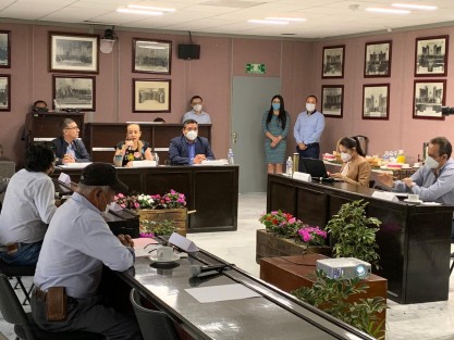 El estado de Veracruz contará con el Padrón Estatal Cafetalero para ordenar y diseñar políticas públicas más precisas en beneficio de la agroindustria del aromático, puntualizó el titular de la Secretaría de Desarrollo Agropecuario, Rural, Pesca y Alimentación (SEDARPA), Eduardo Cadena Cerón.