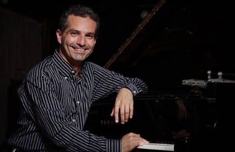 El Instituto Veracruzano de Cultura invita al concierto de piano que ofrecerá el reconocido músico Edgar Dorantes este sábado 22 de agosto a las 18:00 horas, a través de la página de Facebook de la Galería de Arte Contemporáneo de Xalapa, @GACXalapa. 