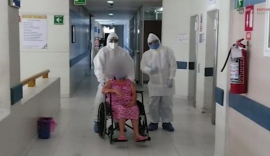 Luego de permanecer internadas en hospitales COVID-19 y Centros de Atención Médica Expandida (CAME-C19), 55 personas recibieron el alta por parte de la Secretaría de Salud (SS) al superar la enfermedad provocada por el virus SARS-CoV-2.  