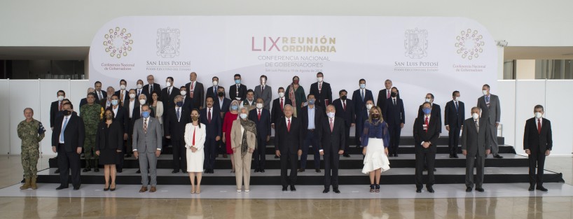 En la LIX Sesión Ordinaria de la Conferencia Nacional de Gobernadores (CONAGO) celebrada en San Luis Potosí, el titular del Poder Ejecutivo de Veracruz, Cuitláhuac García Jiménez, fijó su postura en torno al pacto fiscal y respaldó la política del presidente Andrés Manuel López Obrador, de brindar justicia social a los pueblos históricamente marginados para lograr el desarrollo nacional. 