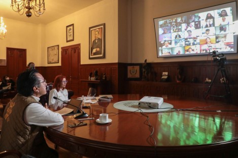 Durante la Primera Sesión Extraordinaria del Consejo Veracruzano de la Agenda 2030 para el Desarrollo Sostenible, el gobernador Cuitláhuac García Jiménez puntualizó que la actual administración dirige sus esfuerzos hacia el combate a la desigualdad, construcción de una sociedad pacífica, justa e inclusiva; así como la protección de los derechos humanos y promoción de la igualdad de género. 
