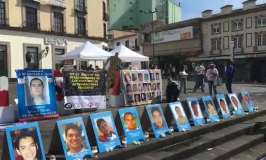 Familiares de desaparecidos se manifestaron en Plaza Lerdo en el <em>Día Internacional de las Víctimas de Desapariciones Forzadas</em>.    