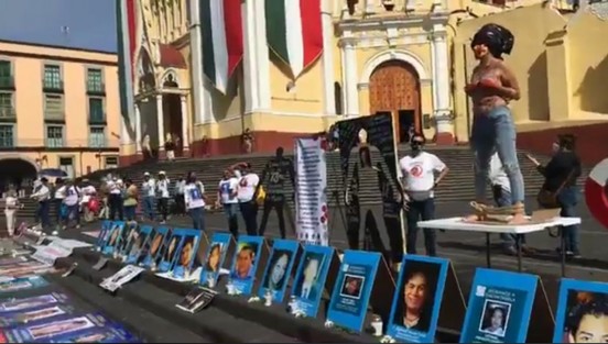 Familiares de desaparecidos se manifestaron en Plaza Lerdo en el <em>Día Internacional de las Víctimas de Desapariciones Forzadas</em>.    
