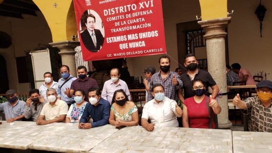 Este miércoles se realizó una conferencia de prensa de los comités de defensa de la Cuarta Transformación del distrito XVI. La rueda de prensa fue con el objetivo de dar conocer la aspiración a la dirigencia nacional de Morena por parte del Diputado Mario Delgado Carrillo, actual coordinador de la bancada del partido en San Lázaro y Presidente de la Junta de Coordinación Política. 