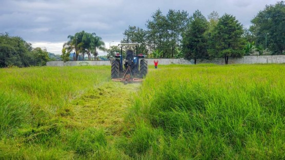 El día de hoy iniciaron los trabajos de mantenimiento y mejora para el Campo Deportivo el Magueyal, en un esfuerzo coordinado entre el H. Ayuntamiento de Teocelo que preside el Alcalde Mario Antonio Chama Díaz y la Liga de Futbol del Municipio de Teocelo, Ver.. 