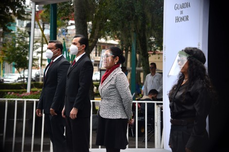 María del Rocío Pérez Pérez, secretaria de Medio Ambiente y colaboradores de dicha secretaria, hicieron guardia de honor en Los Berros.
