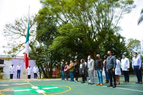 Autoridades de la Secretaría de Salud de Veracruz rindieron homenaje a personal de salud que han fallecido en la primera línea de atención contra el COVID-19, dando la vida por los veracruzanos. 