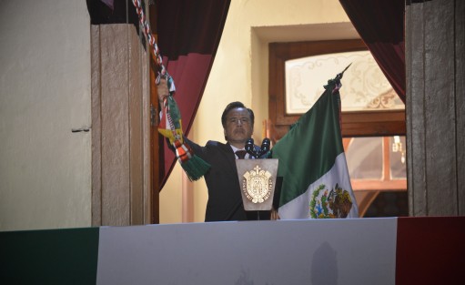 En medio de estrictas medidas de seguridad e higiene, el gobernador de Veracruz, Cuitláhuac García Jiménez, encabezó la ceremonia del Grito de Independencia en el Palacio de Gobierno. Debido al confinamiento se realizó sin público ni artistas, como era tradición, y sólo pudo ser apreciado por señal de televisión y transmisión vía internet.
