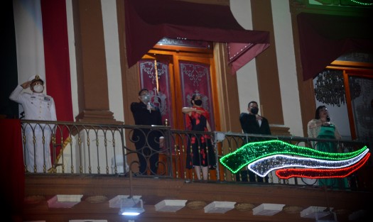 En medio de estrictas medidas de seguridad e higiene el gobernador de Veracruz, Cuitláhuac García Jiménez, encabezó la ceremonia del Grito de Independencia en el Palacio de Gobierno. Debido al confinamiento se realizó sin público ni artistas como era tradición y sólo pudo ser apreciado por señal de televisión y transmisión vía internet.  