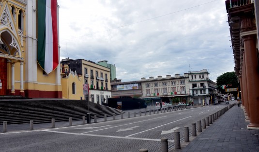 Así lucieron las calles esta mañana de 16 de septiembre de 2020 en la ciudad de Xalapa, donde al igual que en varios estados de República Mexicana , por primera en mucho tiempo no hubo desfile. 