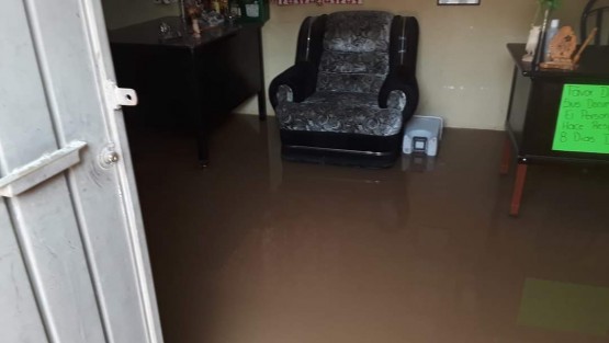 Debido a la intensas lluvias en Tlapacoyan algunas viviendas  han sufrido inundaciones, como en la colonia Américas. 