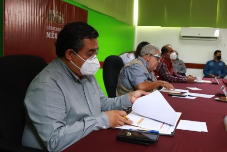 Tras participar en la Reunión de Coordinación Interinstitucional para el Financiamiento Rural con el delegado federal de Programas, Manuel Huerta Ladrón de Guevara, el titular de la Secretaría de Desarrollo Agropecuario, Rural y Pesca (SEDARPA), Eduardo Cadena Cerón, precisó que se debe evitar la dispersión de esfuerzos y, en cambio, priorizar el desarrollo territorial.