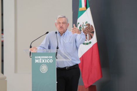  Nunca se había destinado tanto presupuesto para los más pobres de México y en Veracruz puede constatarse, pues mediante los programas de Bienestar son beneficiadas un millón 838 mil 993 personas, de una población de casi 8 millones 500 mil habitantes, afirmó el presidente Andrés Manuel López Obrador, este domingo en su gira en el puerto de Vearcruz.