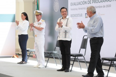 El gobernador Cuitláhuac García Jiménez destacó la coordinación de los tres niveles de gobierno en el rescate del Hospital de Salud Mental de Orizaba, que estuvo abandonado más de 10 años pero que hoy funciona como Centro de Atención Médica Expandida COVID-19 (CAME-C19), con personal, servicios y medicamentos.