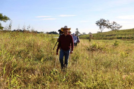 El gobernador Cuitláhuac García Jiménez informó a través de sus redes sociales, que este sábado recorrió  propiedades del gobierno del estado en los alrededores de Xalapa y Emiliano Zapata; y se está buscando oportunidades de inversión que pudieran generarse con proyectos de utilidad social en estos terrenos.

