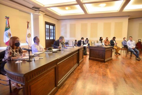 En otra de  las reuniones de este día, el Gobernador Cuitláhuac García estuvo con el equipo de SEDESOL,el cual le presentó los resultados de las acciones implementadas este año.  