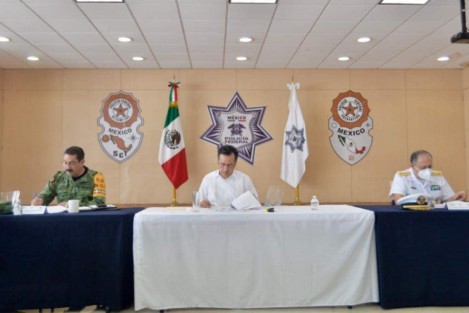 En su cuenta de Facebook, el gobernador Cuitláhuac García informó que en la COESCONPAZ, de ayer a hoy, la SSP reporta 7 detenidos por diversos delitos entre ellos: privación de la libertad, portación de armas, robo a negocio y violación.