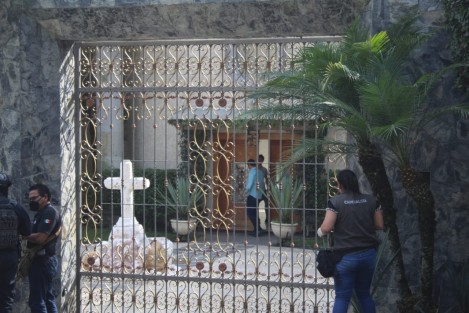 E lex legislador de extracción panista Mauricio Duck Núñez, actualmente era consejero del Poder Judicial del Estado, y se dice que supuestamente sufría de fuertes depresiones.  
