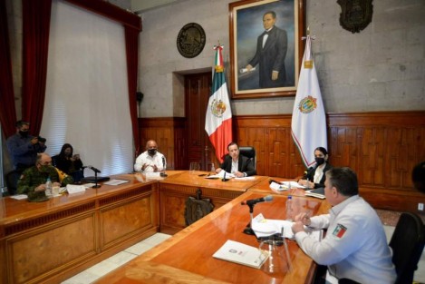 Seguimos sosteniendo que la paz y la tranquilidad se logran haciendo justicia, impidiendo la impunidad y acabando con la corrupción, expresó el Gobernador de Veracruz, Cuitláhuac García, a través de sus redes sociales. 